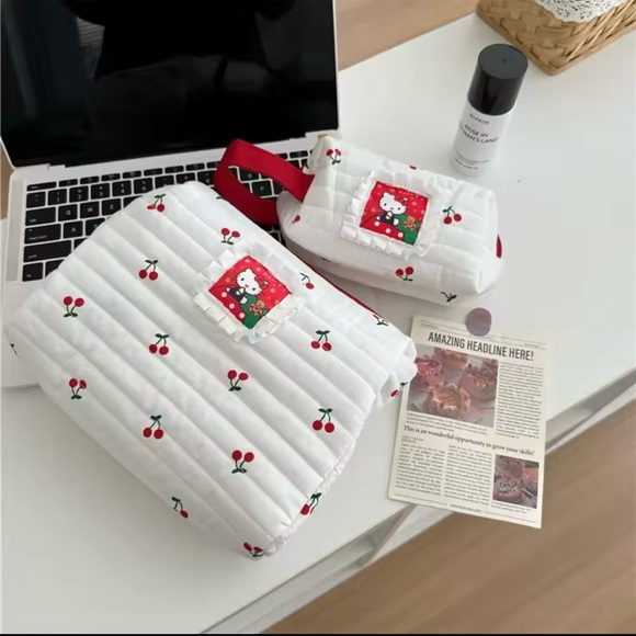 Hello Kitty Makeup Bag Set Travel Large Capacity 3-Piece Storage Bag - Picture 3 of 6